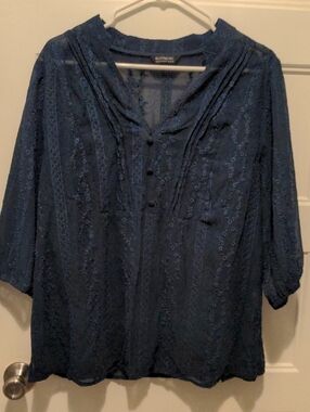 BloomChic Navy Blue Sheer Embroidered V-Neck Blouse Top Plus Size 14-16